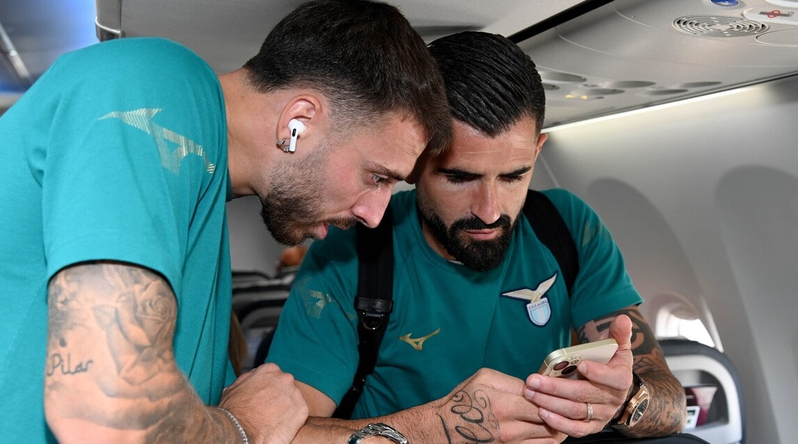 Cosa ci sarà sul cellulare di Hysaj? Il volo della Lazio per la Scozia