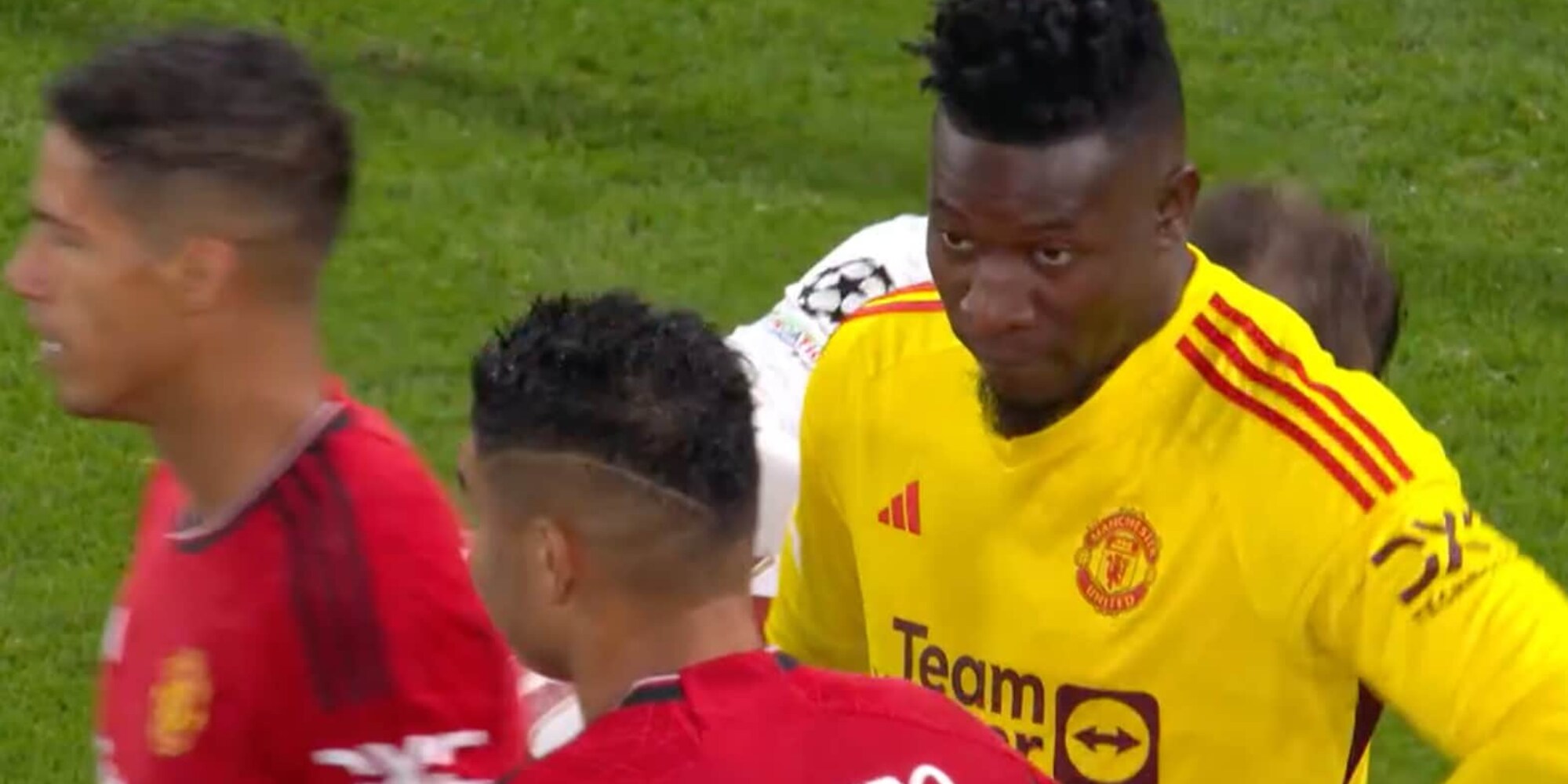 Onana, altra notte da incubo in Champions: errori assurdi contro il Galatasaray VIDEO