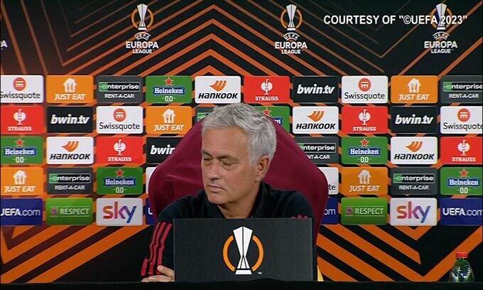Domanda per Mourinho sul Servette, lui risponde al giornalista in francese