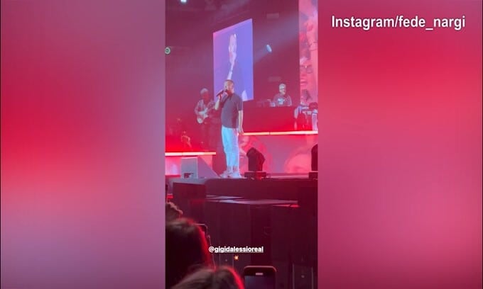 Concerto Gigi d'Alessio a Milano, Federica Nargi è scatenata!
