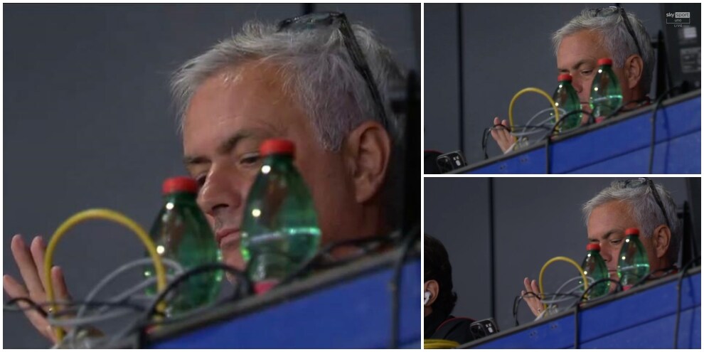 Il selfie di Mourinho in diretta tv durante Roma-Servette: mostra il "quattro"