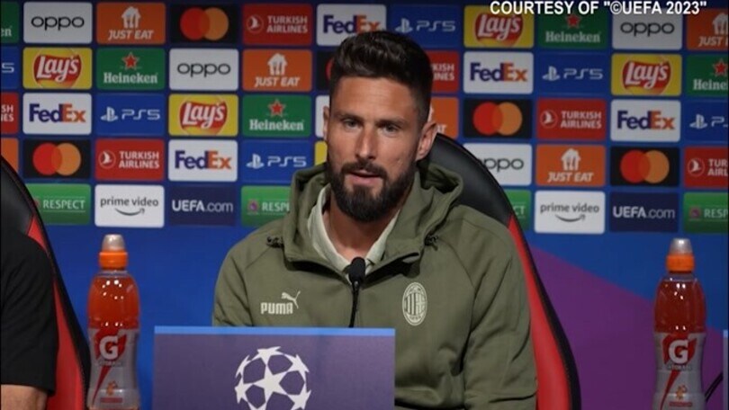 Giroud diventa portiere sul sito del Milan