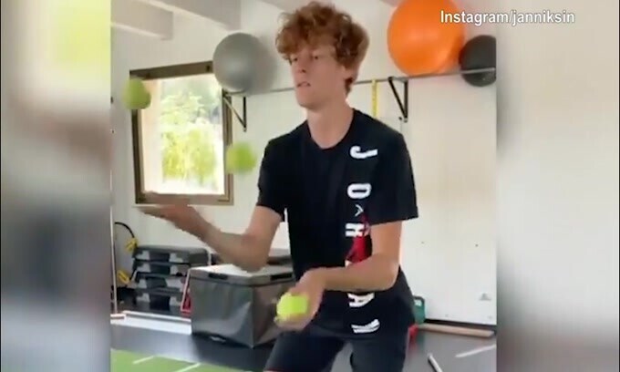 Tennis, Sinner agli ottavi di finale a Shangai