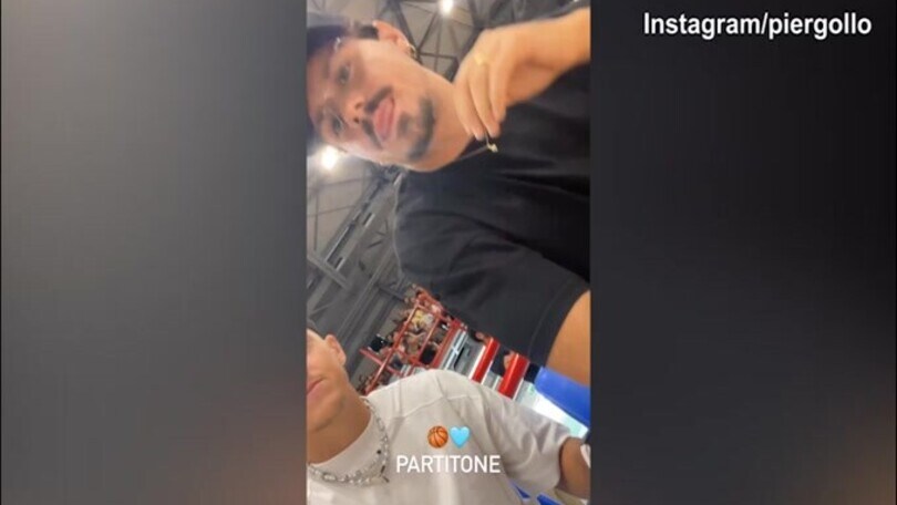 Basket, Napoli compie l'impresa con l'Olimpia Milano: c'è anche Gollini