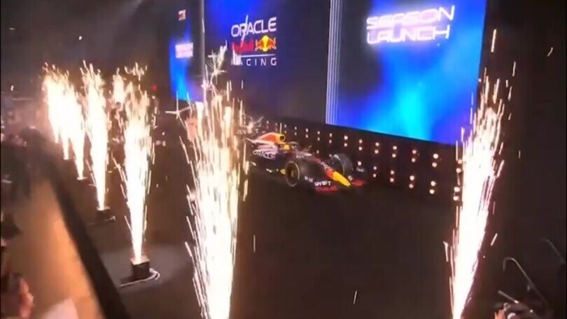 F1, Gp Qatar: Max Verstappen vince ancora, 5° Leclerc