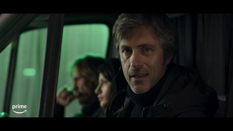 Everybody Loves Diamonds, guarda la clip esclusiva