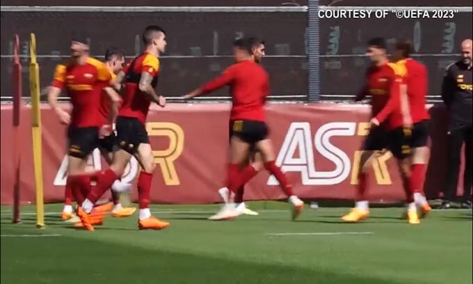 Roma, tegola Pellegrini: lesione al flessore della coscia destra