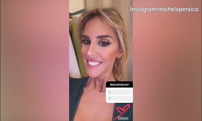 Michela Persico chiede consiglio ai fan: "Meglio con la coda o no?"