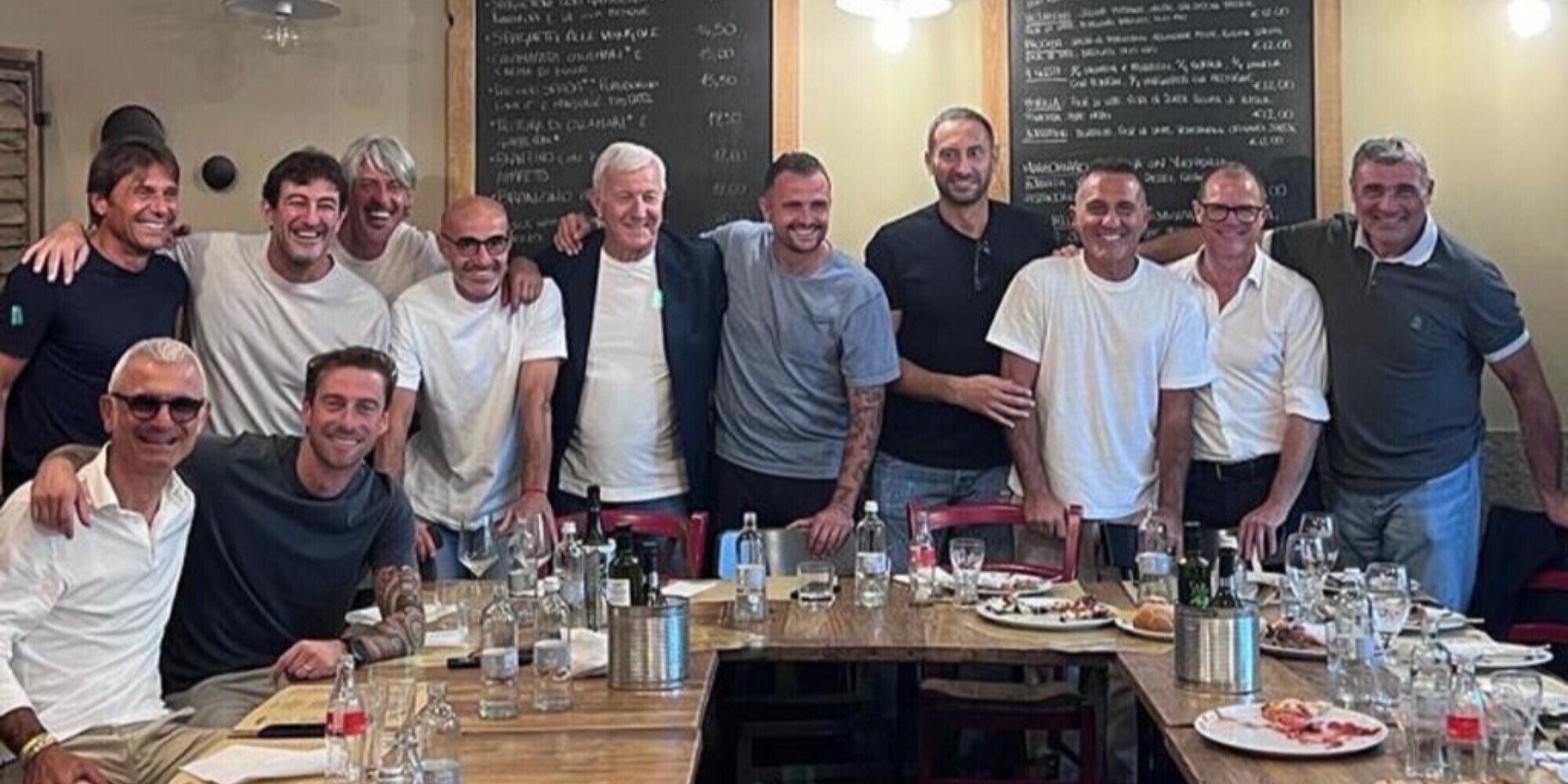 Juve, pranzo tra leggende per i 100 anni degli Agnelli: c'è anche Conte
