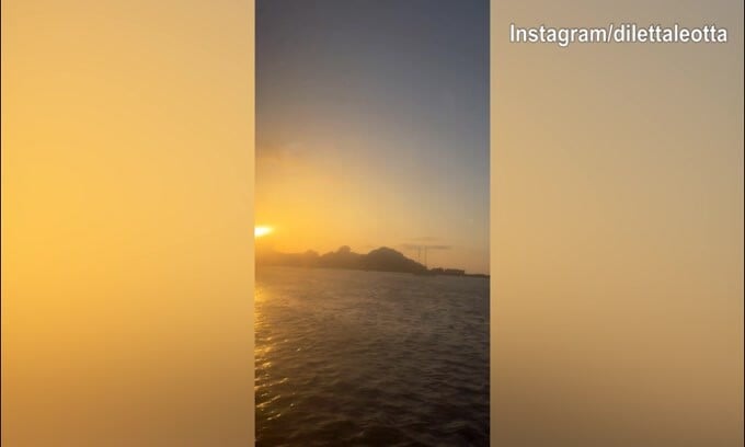 Diletta Leotta, tramonto spettacolare in Sicilia