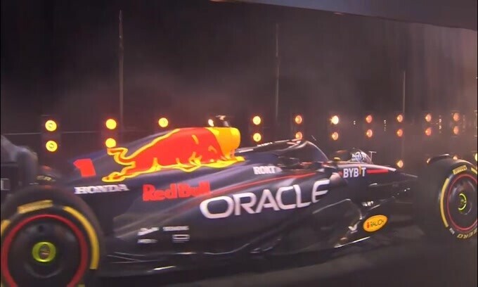 F1, Verstappen celebra il proprio successo nel Mondiale piloti