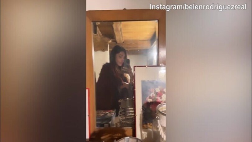 Il ritorno social di Belen: "Mi siete mancati tanto..."