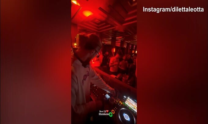 Festa a Monaco di Baviera, il dj è Karius