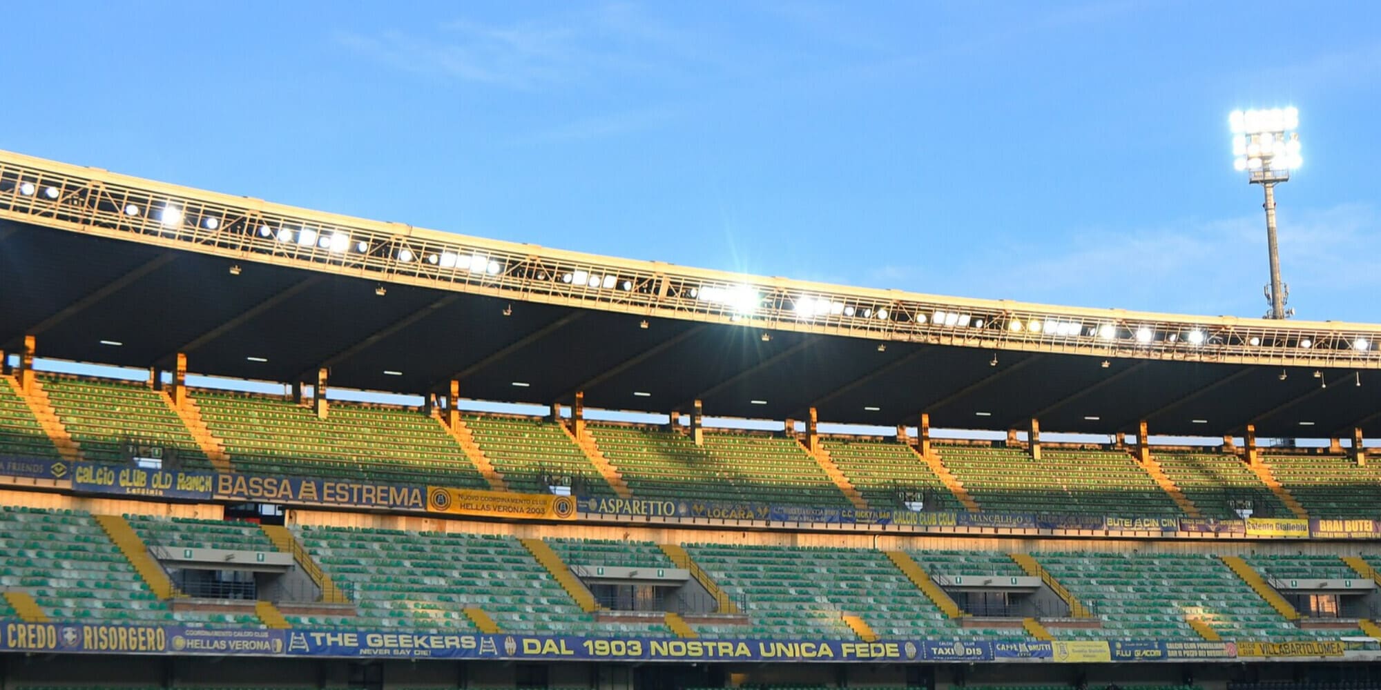 Verona-Napoli, settore ospiti e altri due settori del "Bentegodi" sold out