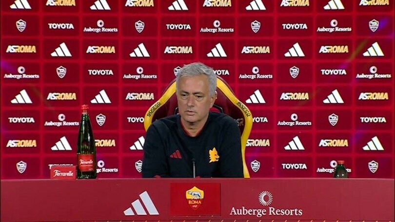 Mourinho: "Dybala non ci sarà, Llorente a disposizione"