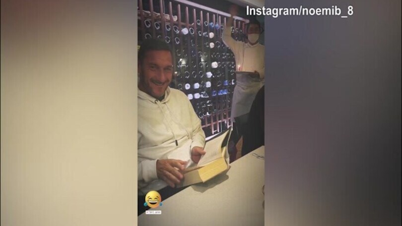 Festa a sorpresa per Totti a Tokyo