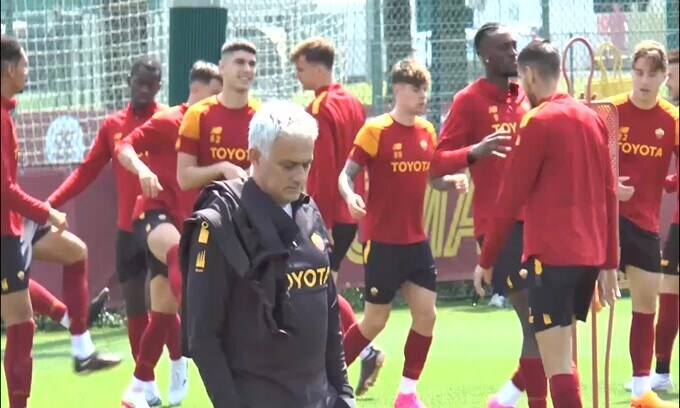 Ufficiale: squalifica di 1 giornata per Mourinho