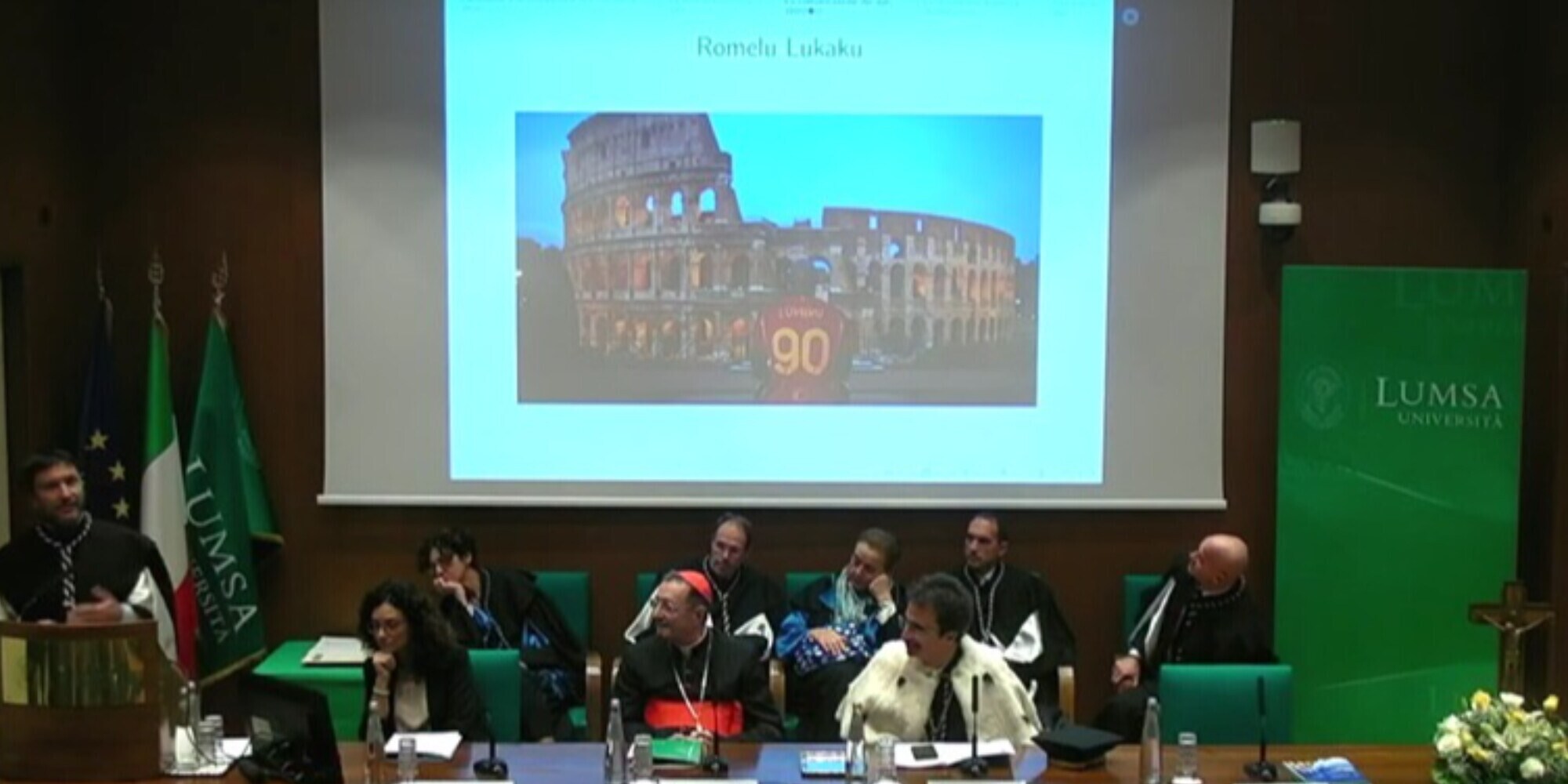Roma, il caso Lukaku entra all'università: cosa è successo