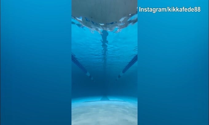 Federica Pellegrini verso l'ottavo mese: eccola in piscina