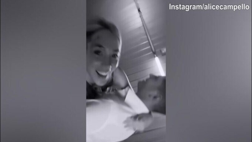 Alice Campello pubblica un video: "Cose che ritrovo nel telefono"