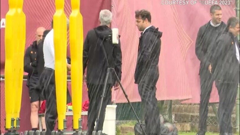 Arbitri e riposo: Mourinho attacca, De Siervo risponde