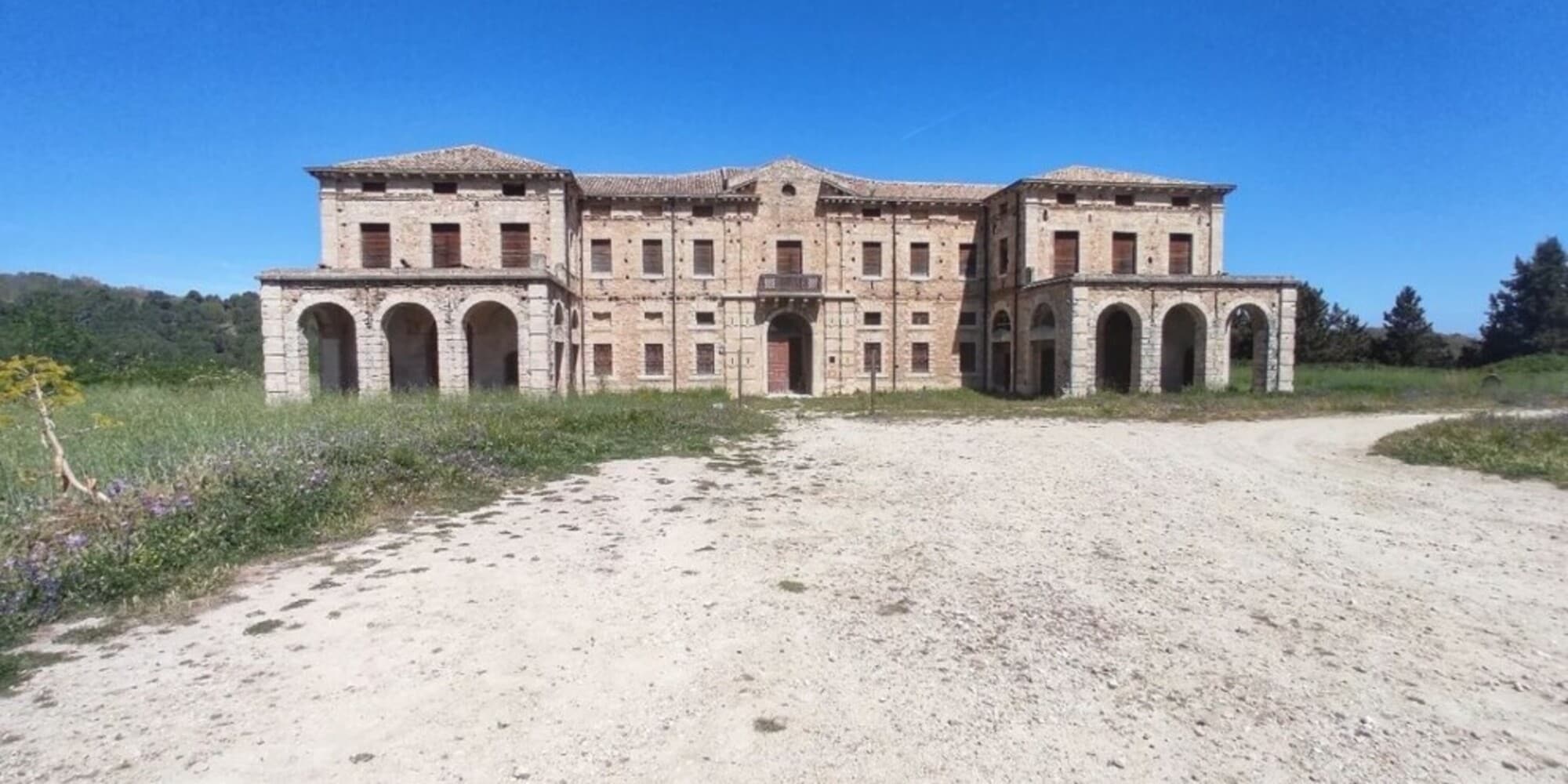 Follia al parco Floristella: organizzato un rally clandestino