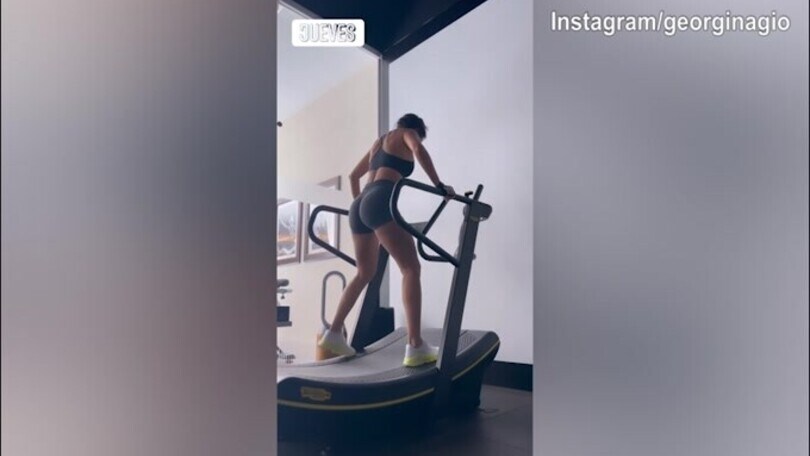 Georgina Rodriguez, giovedì mattina di corsa in palestra