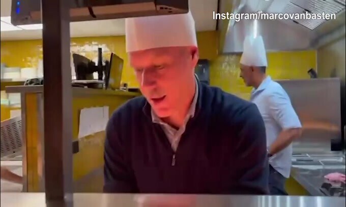 Ex Milan, Van Bastan e Rijkaard dal campo alla...cucina
