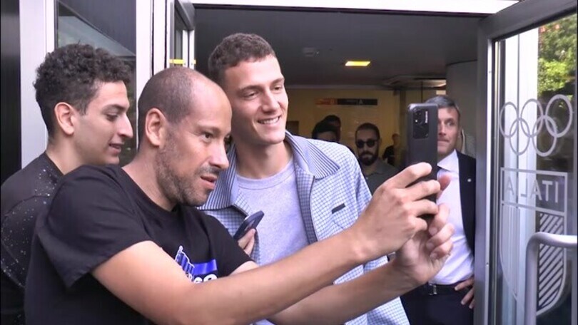 Inter, Pavard si ferma per la lussazione al ginocchio