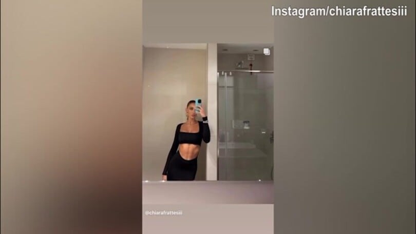 Chiara Frattesi al cane: "Mi fai impazzire..."