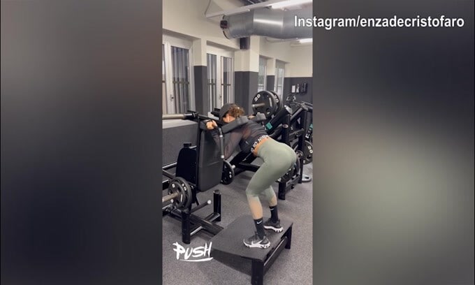 Duro lavoro in palestra per lady D'Ambrosio