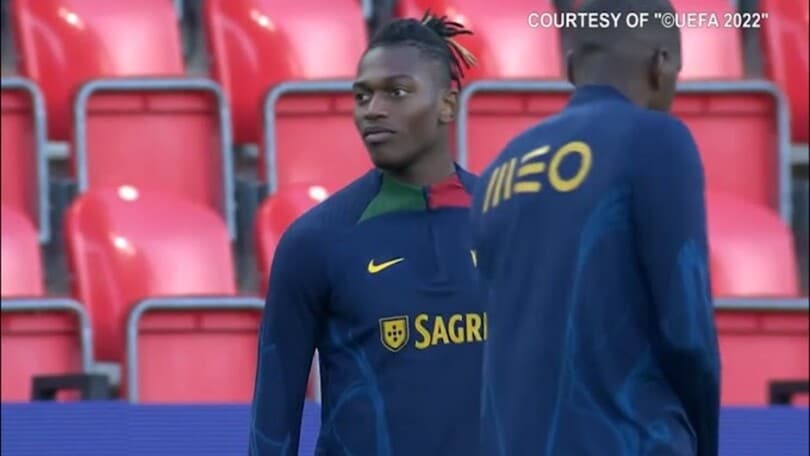 Milan, lesione per Leao: out 3/4 settimane