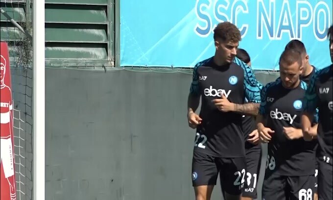 Napoli, Walter Mazzari ad un passo
