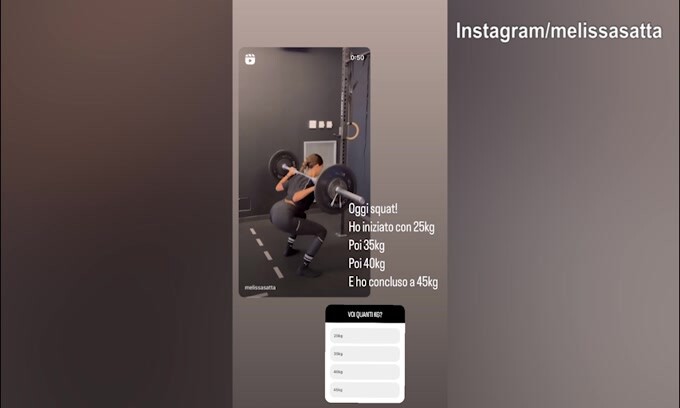 Melissa Satta, duro lavoro in palestra