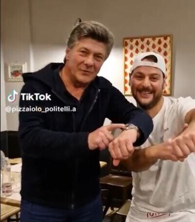 Chiedono a Mazzarri di ripetere il gesto dell'orologio: la reazione del tecnico del Napoli