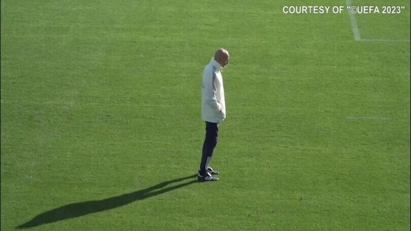 Italia, Spalletti osserva gli azzurri in allenamento