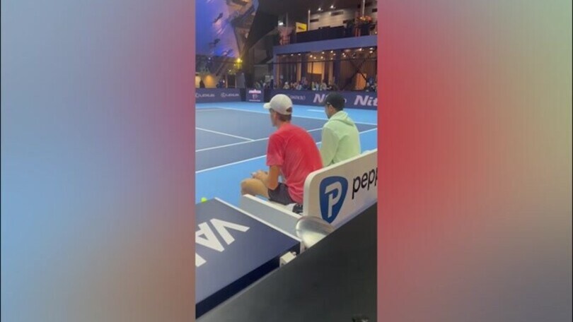Sinner stempera la tensione per la semifinale così