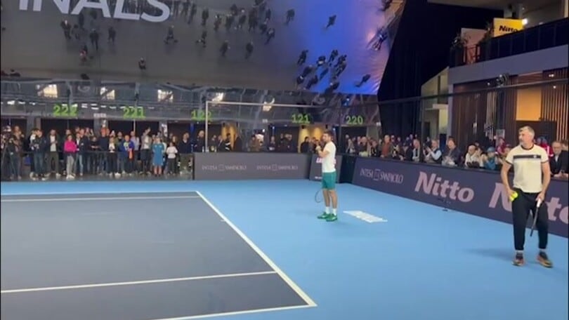 Tennis, ATP Finals: Djokovic si allena prima della finale