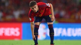 Gavi si fa male al ginocchio. La Roma su Pablo Marì