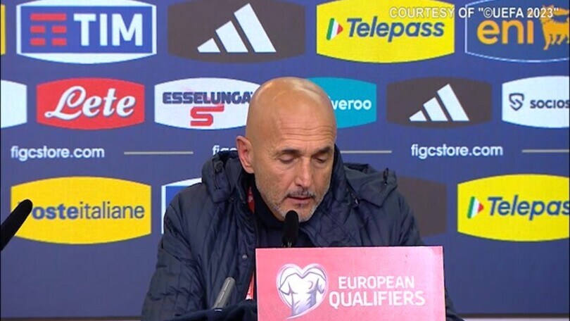 Spalletti non prende bene la domanda sulla guerra: "È scorretta..."