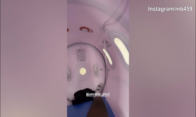 Balotelli chiuso nella camera iperbarica