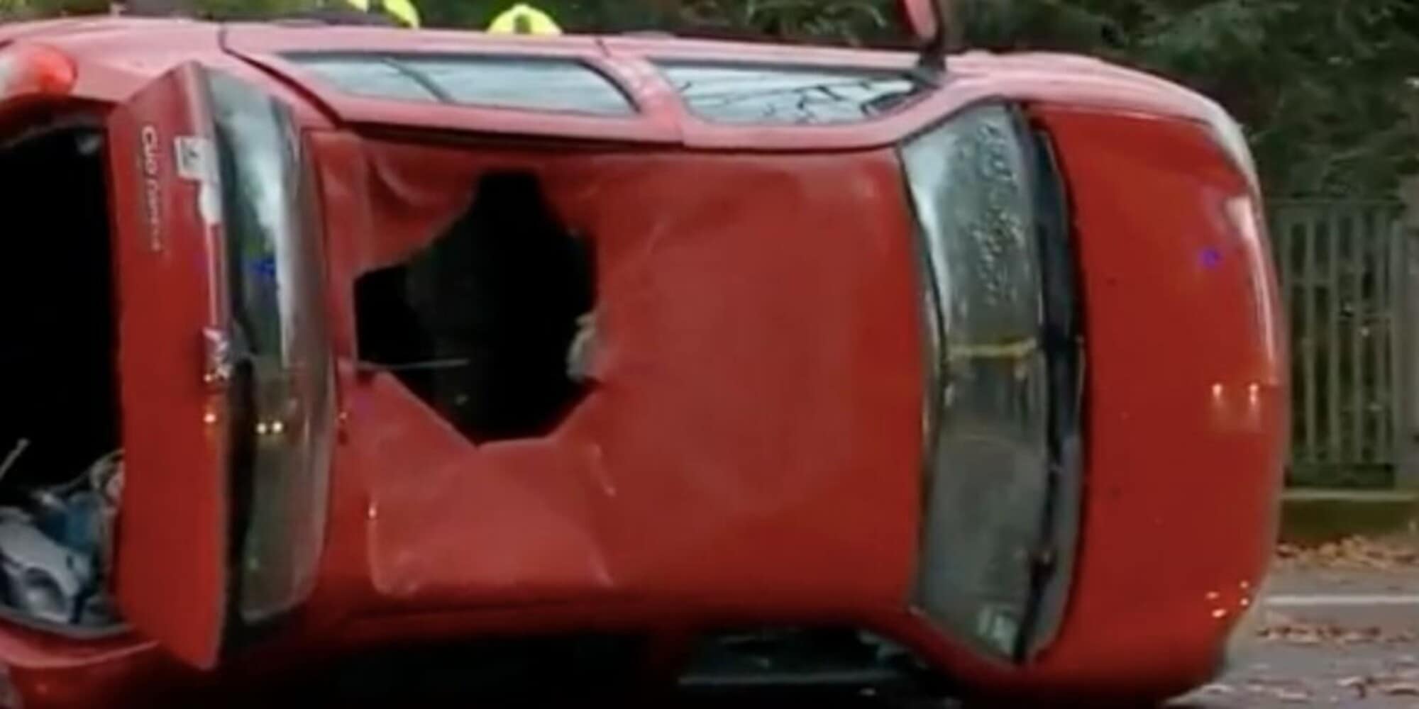Mistero a Strasburgo: un'auto è stata distrutta da un meteorite?