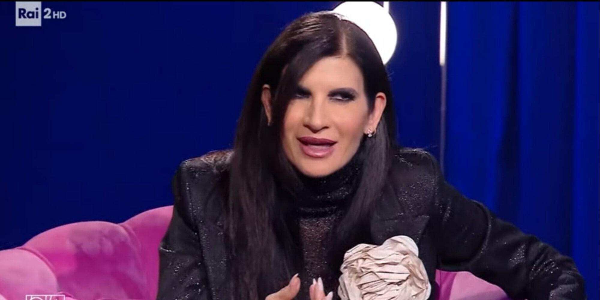Pamela Prati si confessa: "Mi chiamavano bastarda. Ora sto con un 19enne"