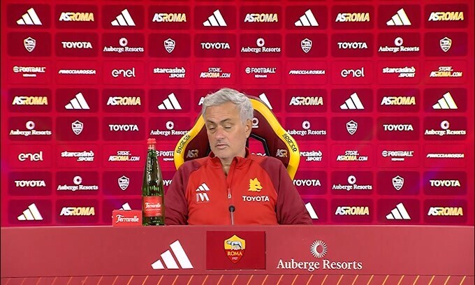 Mourinho: "Roma, attenta alla ripartenze dell'Udinese"