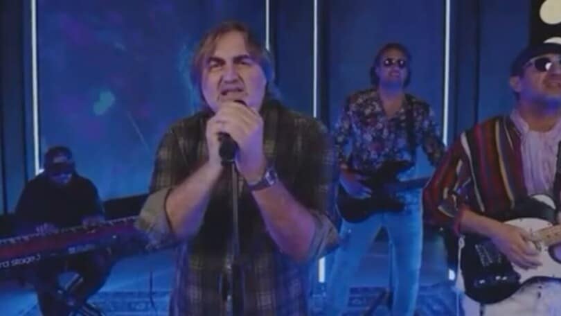 Calcutta, Pardo, Ferrara e Toni: boy band a sorpresa per "2 minuti"
