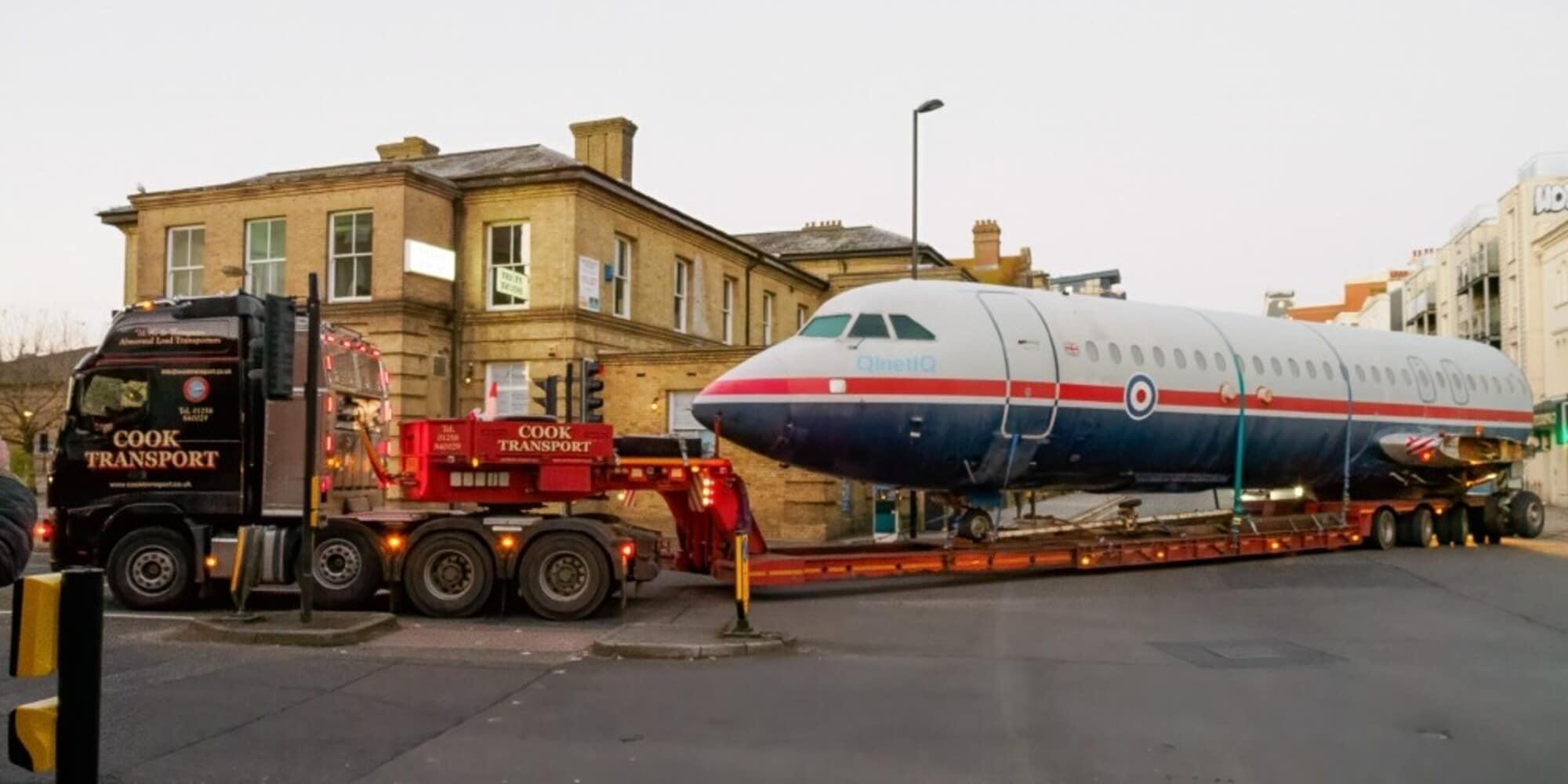 Come in "The Day After Tomorrow": c'è un aereo tra le vie della città
