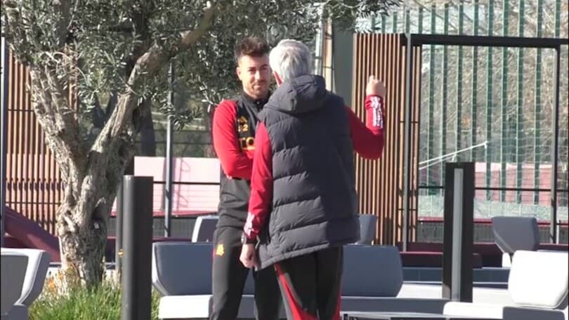 Roma, El Shaarawy e Mourinho parlano prima dell'allenamento