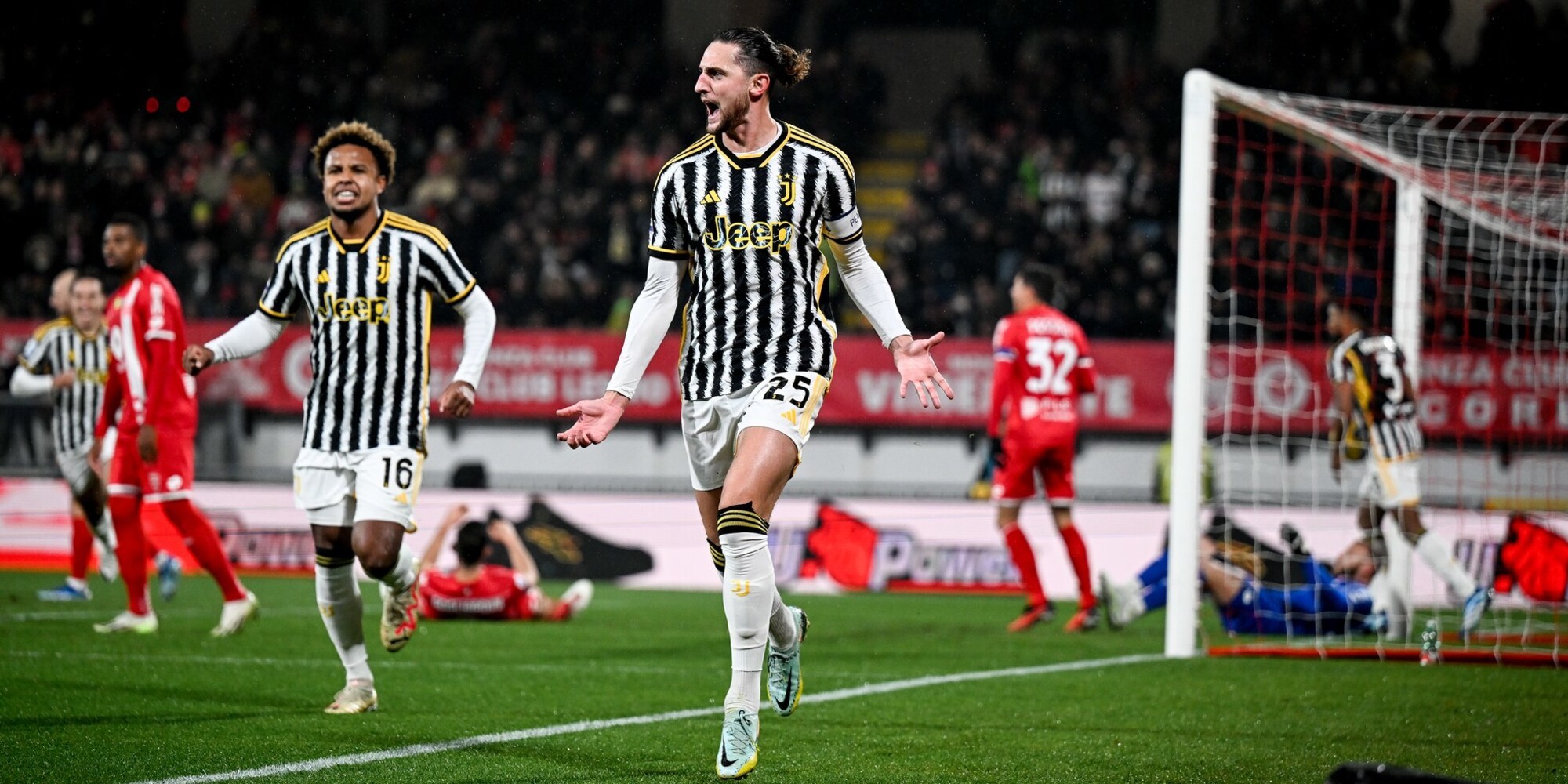 Monza-Juve 1-2, Rabiot e Gatti regalano il primo posto ad Allegri