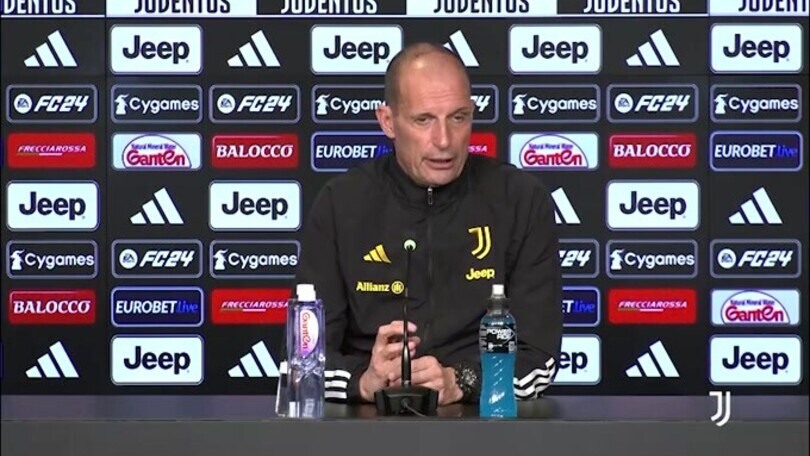 Allegri: "Possibile staffetta Danilo-Alex Sandro"