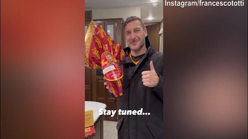 Totti avvisa i fan: "Rimanete sintonizzati..."